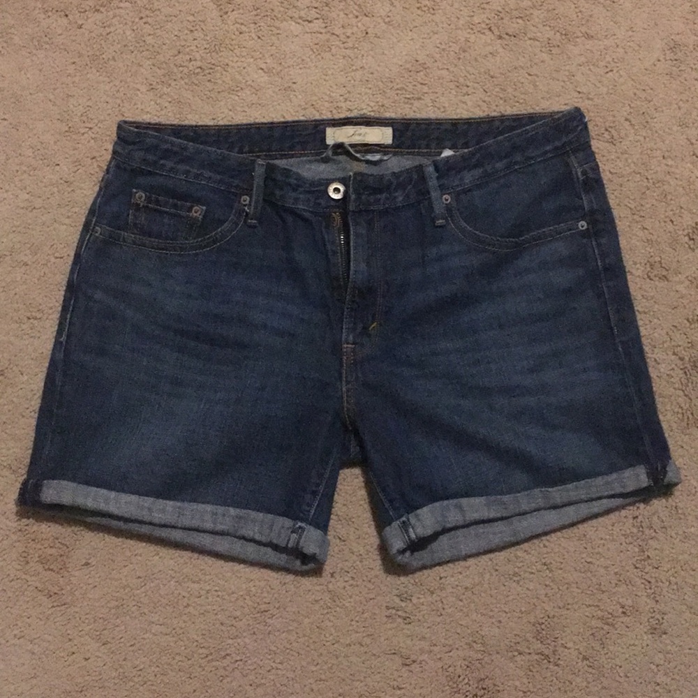 Levi’s Shorts, size 10